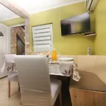 Galesic Apartamento *
