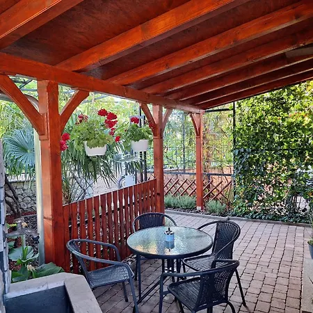 Galesic Apartamento *